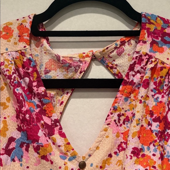 Anthropologie By Anthropologie V-Neck Flutter Hem Top Blouse. Small. Floral.NWT. - Picture 7 of 16